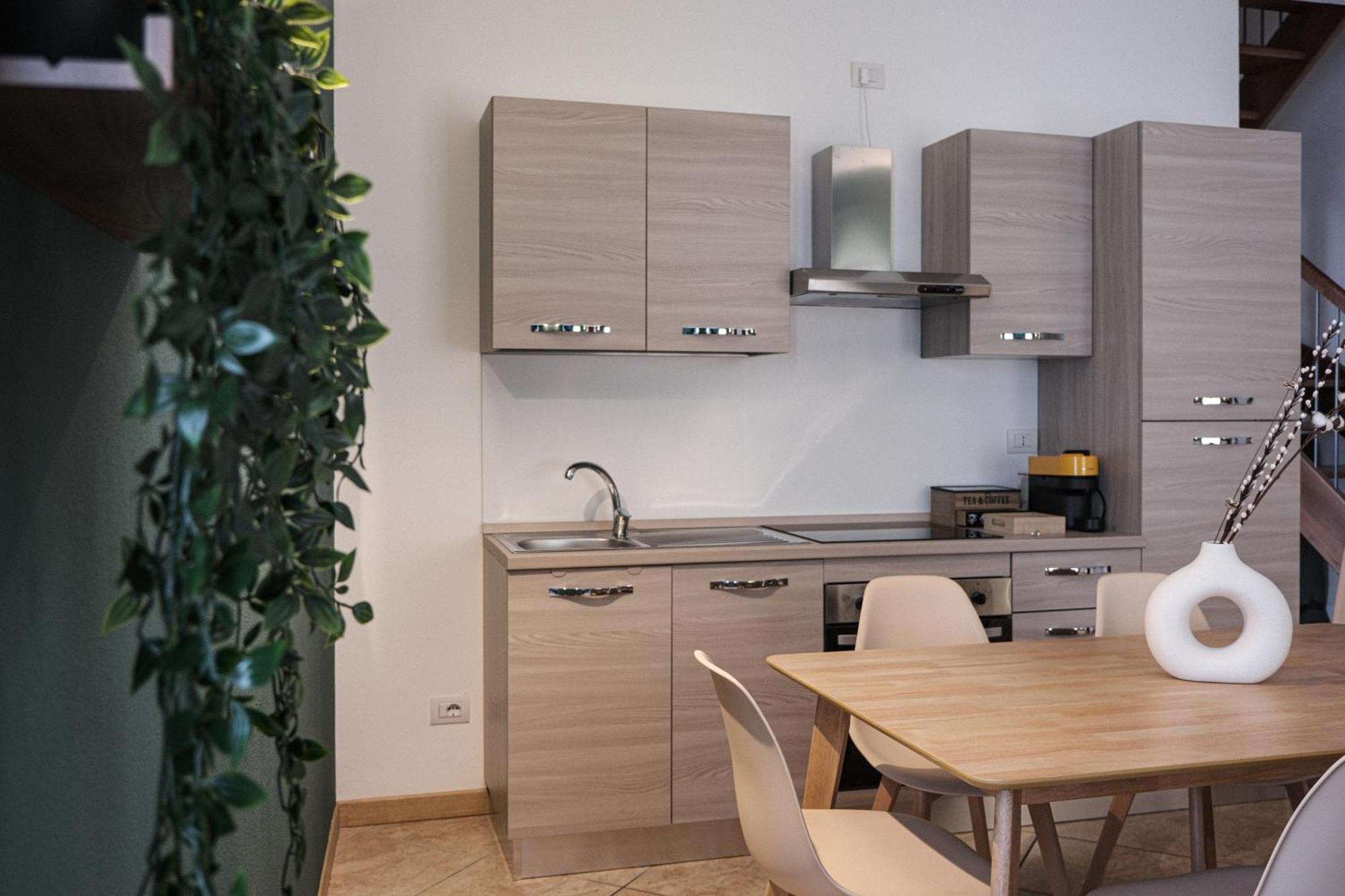 Charmescape Oldtown - 6 Min Walk To Berninaexpress Apartment Tirano Ngoại thất bức ảnh
